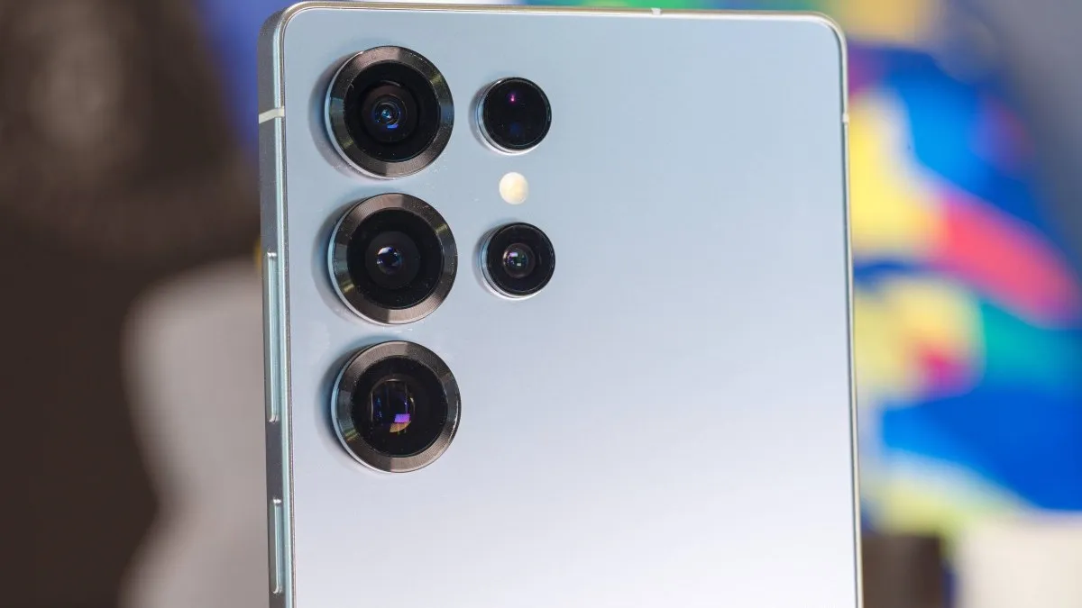 Kamera Belakang Samsung Galaxy S25 Ultra